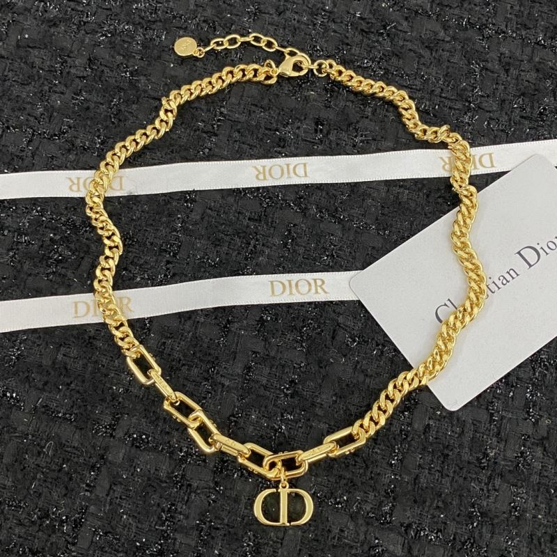 Unclassified Brand Necklaces